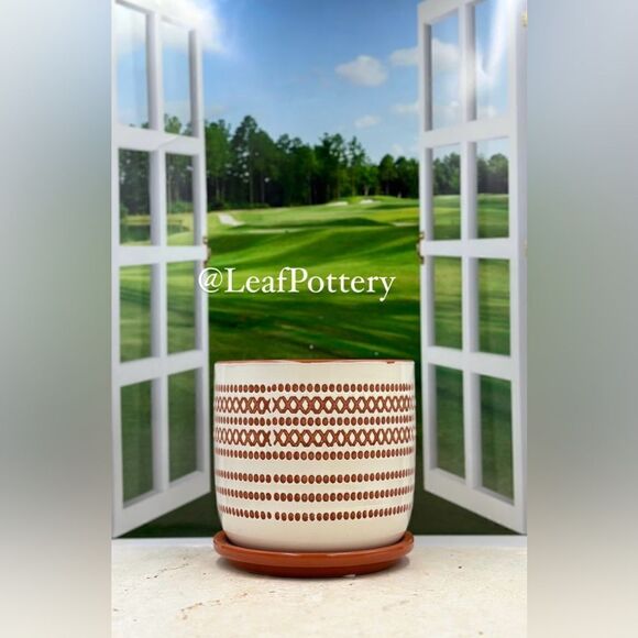 Azahar Orange/White Ceramic Planter Pot with Saucer Attached - Picture 10 of 10